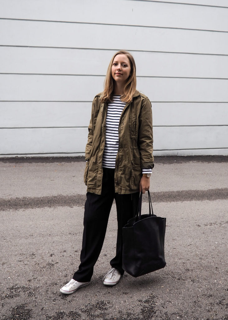 Fall Outfit Inspiration - Wide Leg Trousers & Sneakers