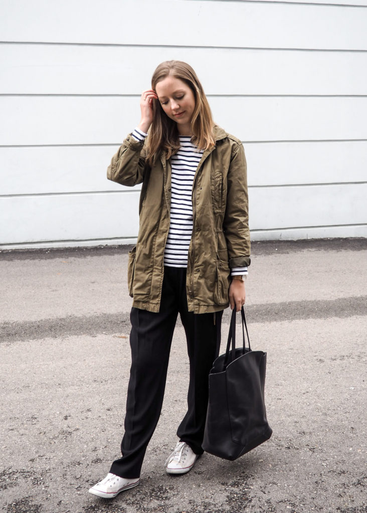 Fall Outfit Inspiration - Wide Leg Trousers & Sneakers