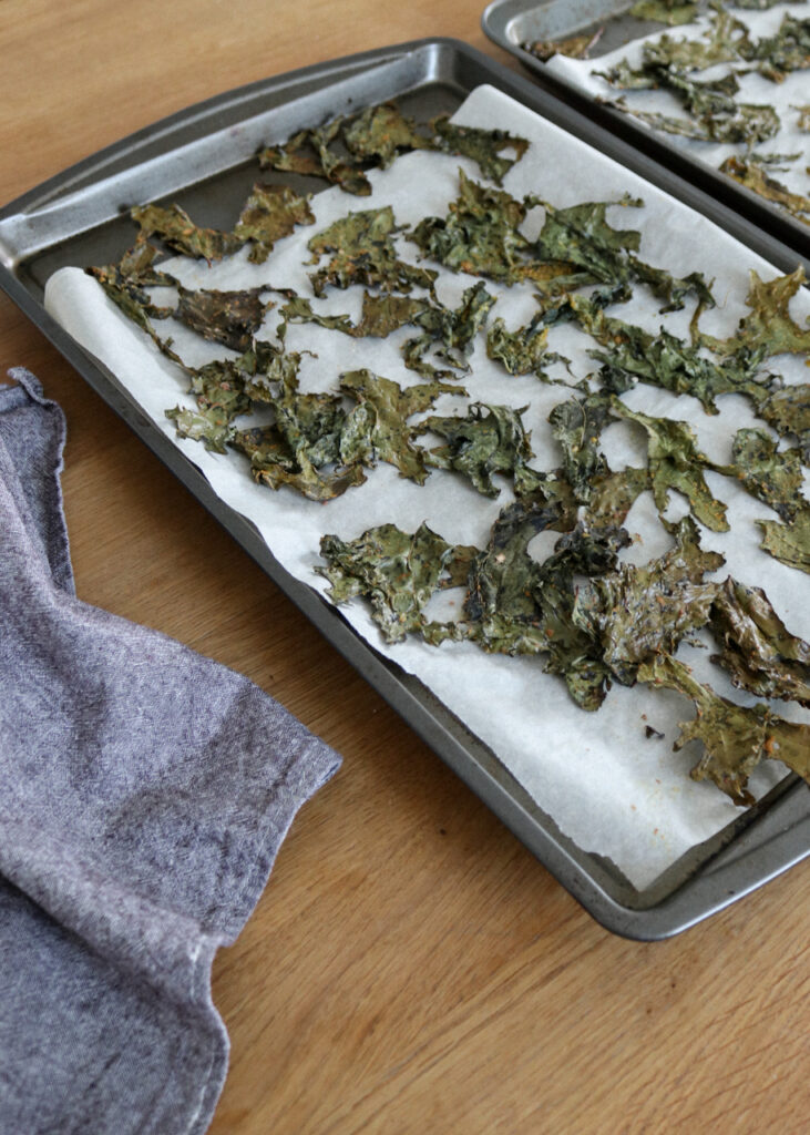 Crispy baked kale chips recipe